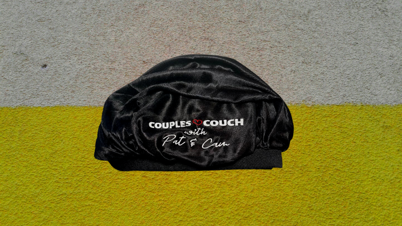 Couples Couch Logo Bonnet